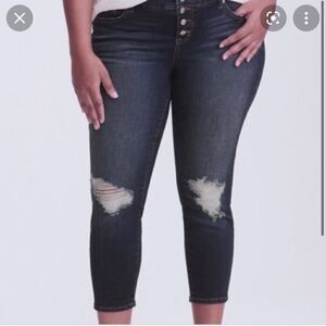 EXCELLENT DISTRESSED CONDITION WOMEN’S SIZE 18 TORRID BUTTONFLY HI-WAIST JEANS